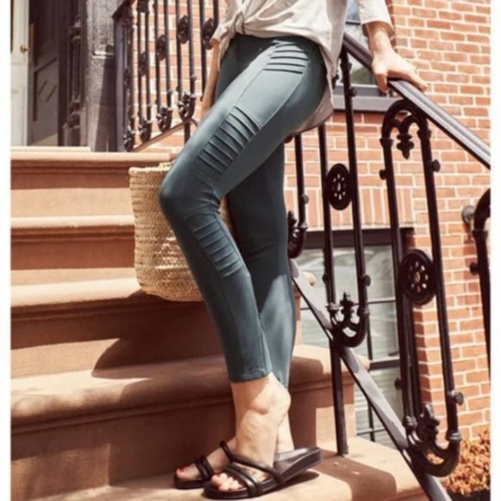Athleta Delancey Moto Black Legging L